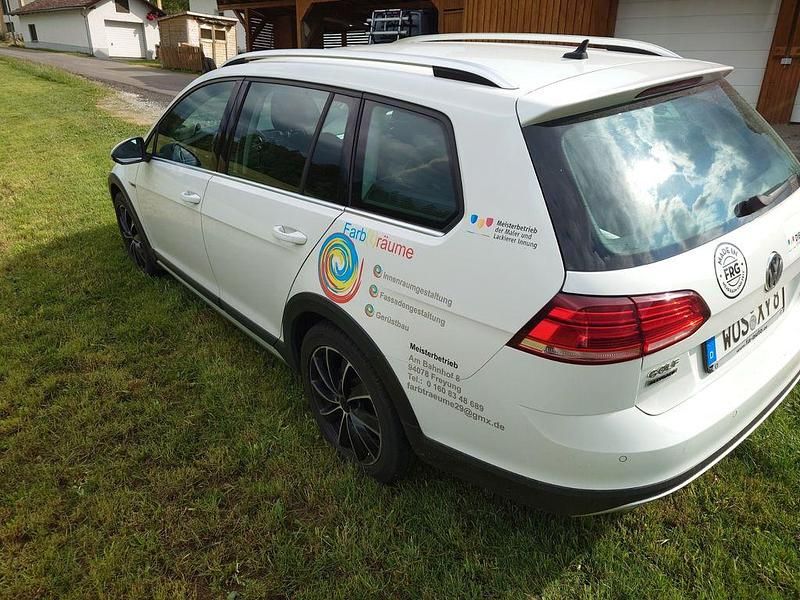 Gebraucht VW Golf Alltrack 184 PS (135 kW) 2020 Weiß Kombi