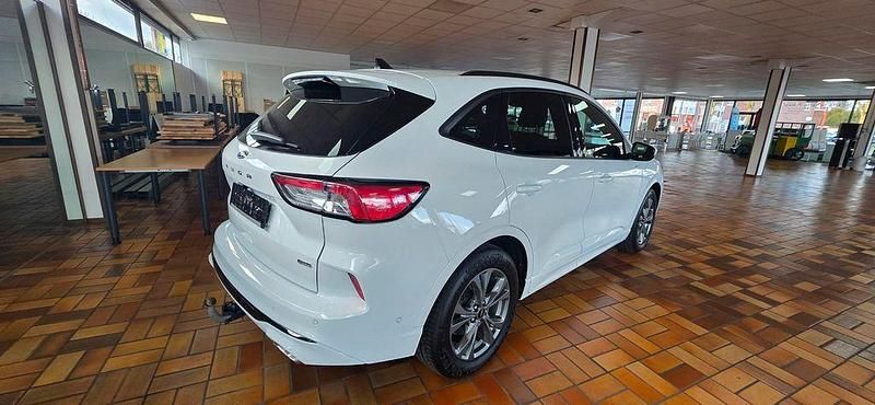 Gebraucht Ford Kuga ST-Line X 152 PS (111 kW) 2020 Frostweiß SUV