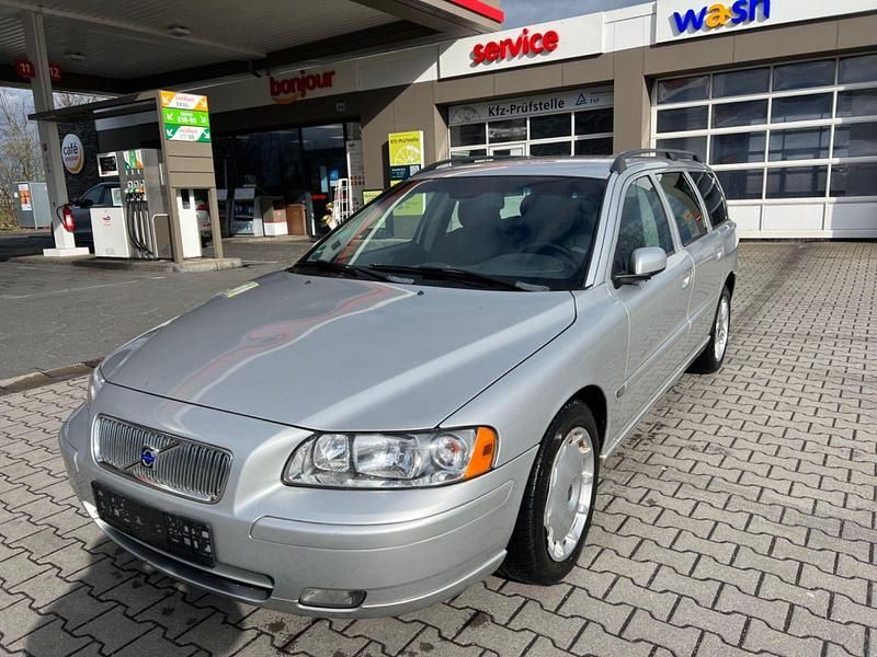 Gebraucht Volvo V70 185 PS (136 kW) 2006 Silber Kombi