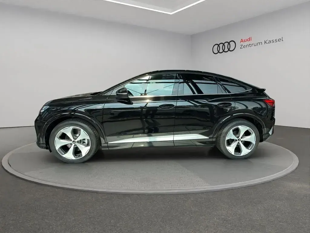 Neu Audi Q4 Sportback e-tron Sport 210 kW (286 PS) 2026 Schwarz SUV