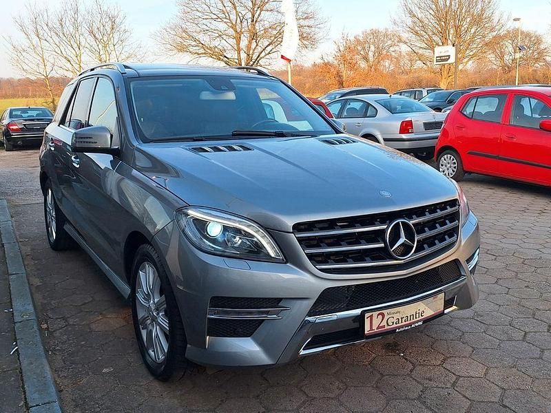 Gebraucht Mercedes ML350 258 PS (189 kW) 2013 Grau SUV