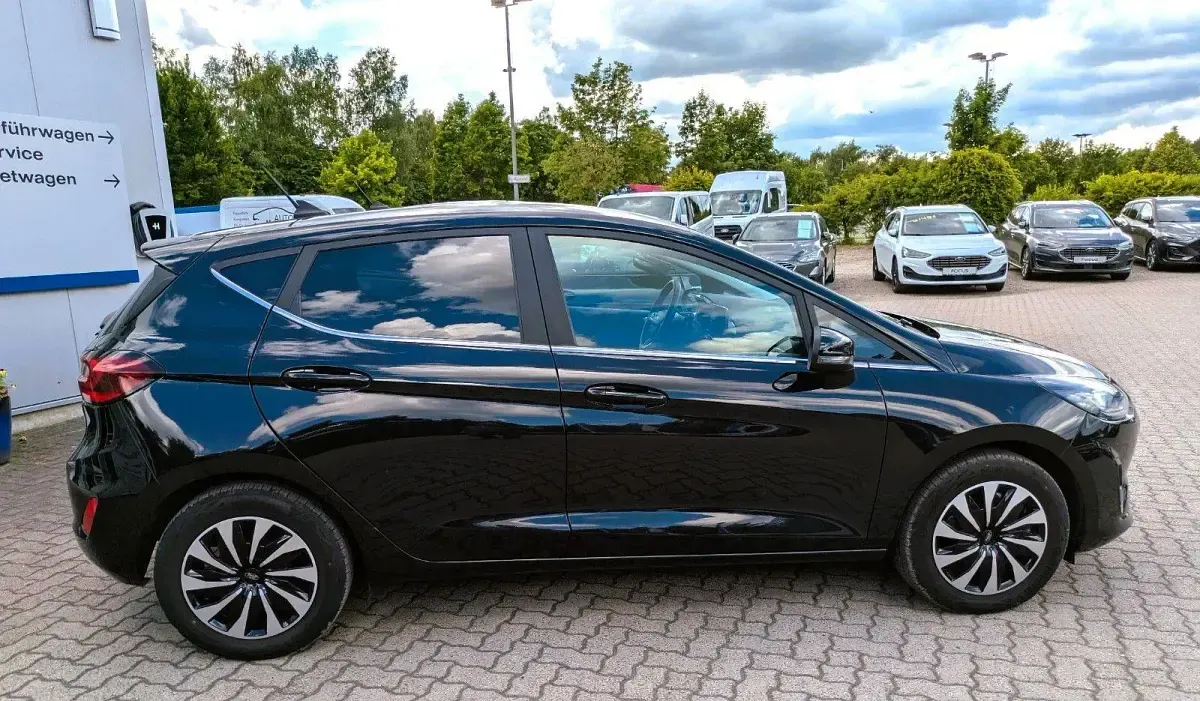 Gebraucht Ford Fiesta Titanium 125 PS (91 kW) 2022 Schwarz Kleinwagen