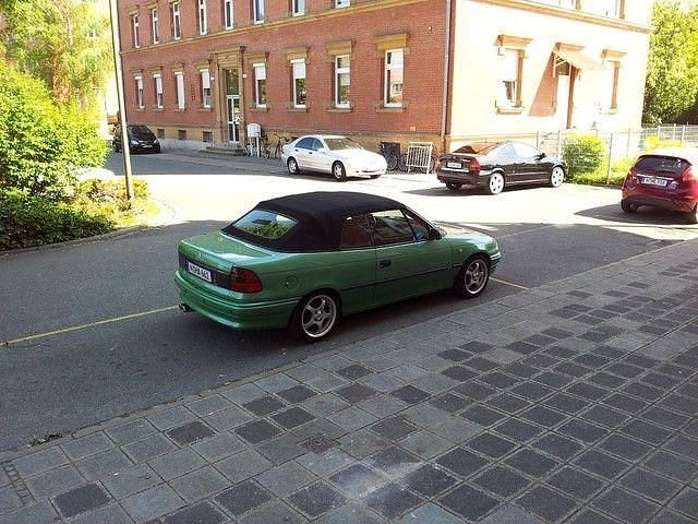 Gebraucht Opel Astra Cabriolet 102 PS (75 kW) 1998 Grün Cabrio