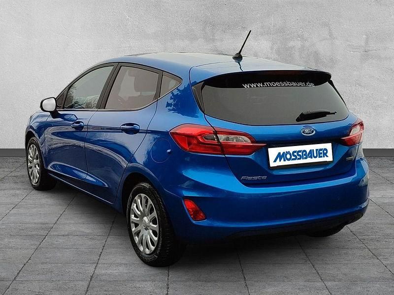 Gebraucht Ford Fiesta Cool & Connect 101 PS (74 kW) 2019 Blau Limousine