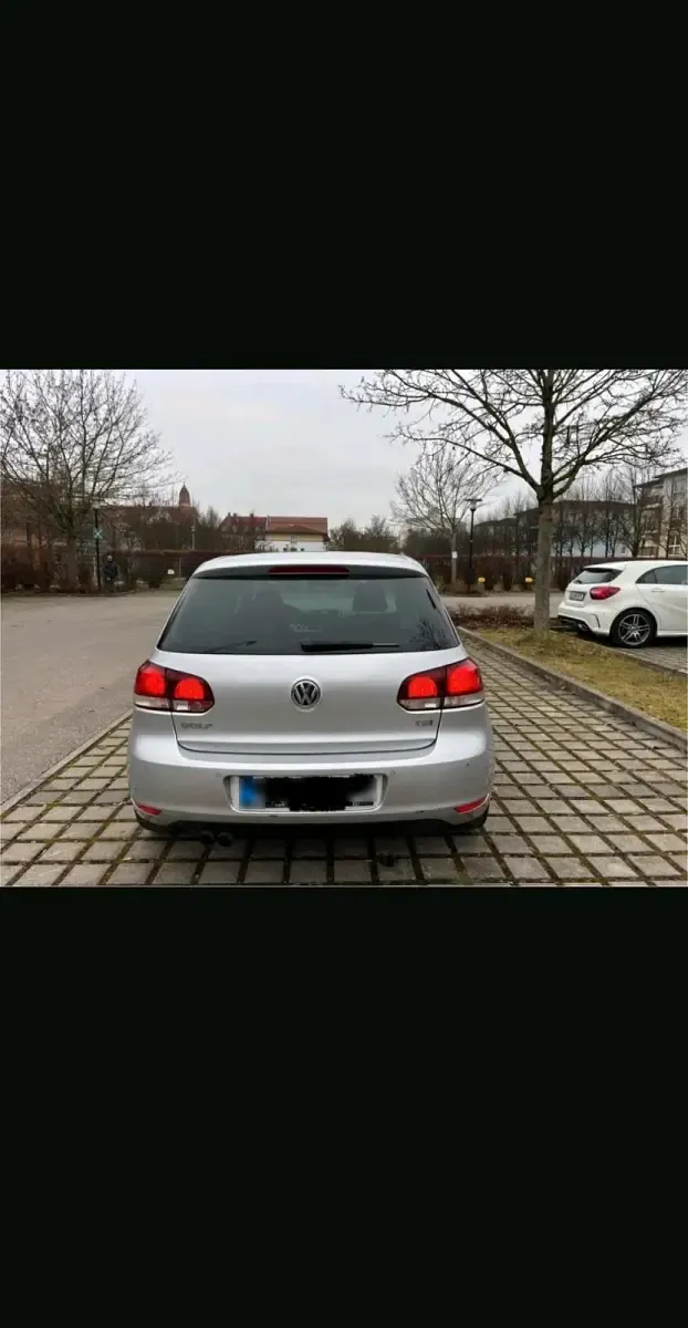 Gebraucht VW Golf VI 122 PS (89 kW) 2009 Silber Kleinwagen