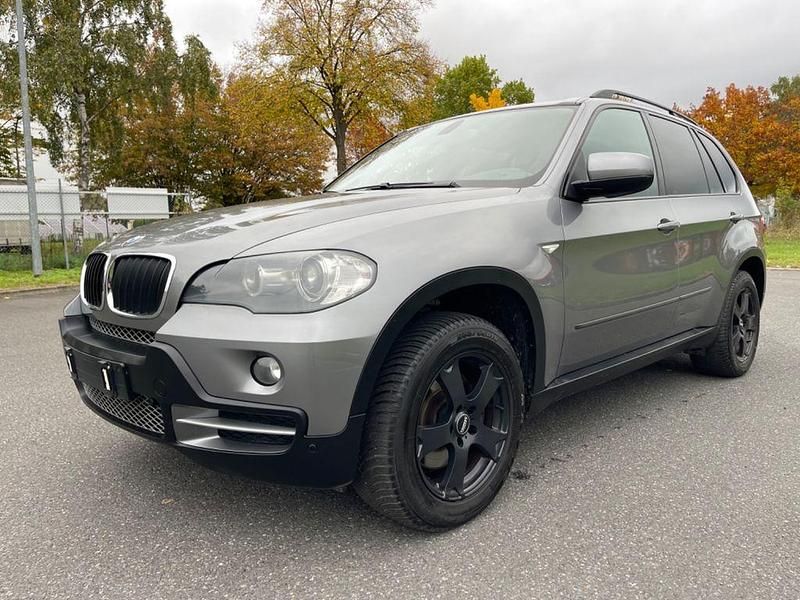Grau Gebraucht 2007 BMW X5 Sport Line SUV | 7.990 € (Superpreis) - Bild 1/4