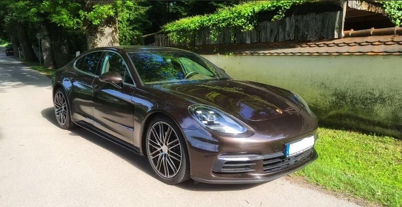 Braun Gebraucht 2017 Porsche Panamera 4 Limousine | 49.000 € (Fairer Preis) - Bild 1/4