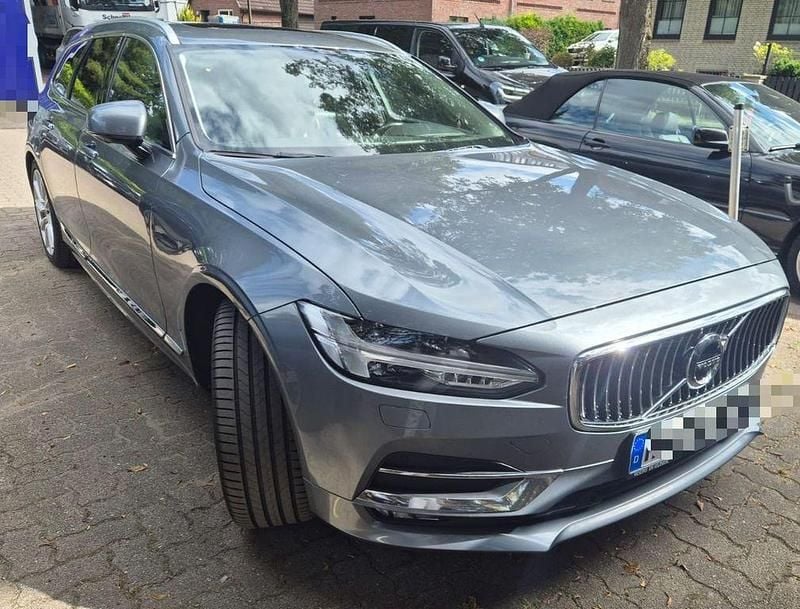 Grau Gebraucht 2018 Volvo V90 Inscription Kombi | 20.500 € (Guter Preis) - Bild 1/4