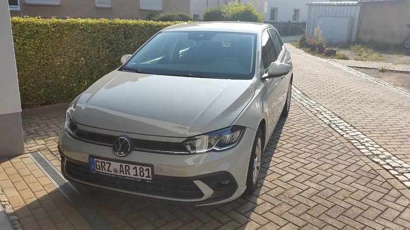 Beige Gebraucht 2021 VW Polo Life Limousine | 13.900 € (Superpreis) - Bild 1/4