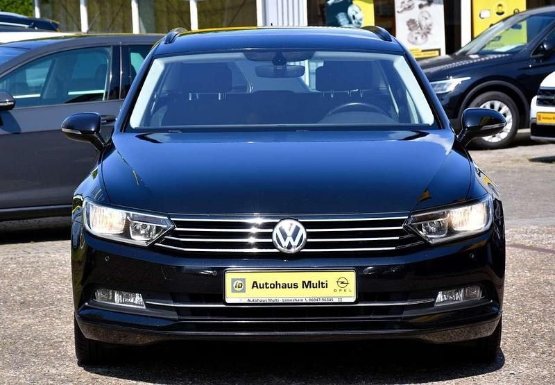 Gebraucht VW Passat 150 PS (110 kW) 2015 Deep black perleffekt Kombi