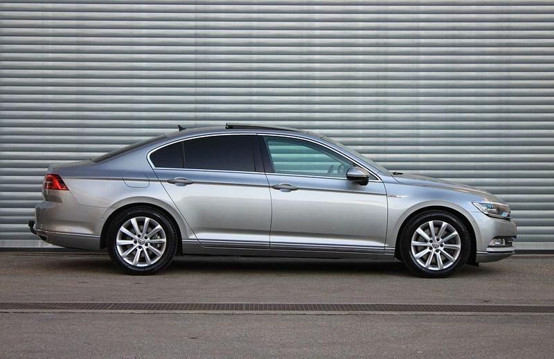 Gebraucht VW Passat Highline 239 PS (175 kW) 2016 Silber Limousine