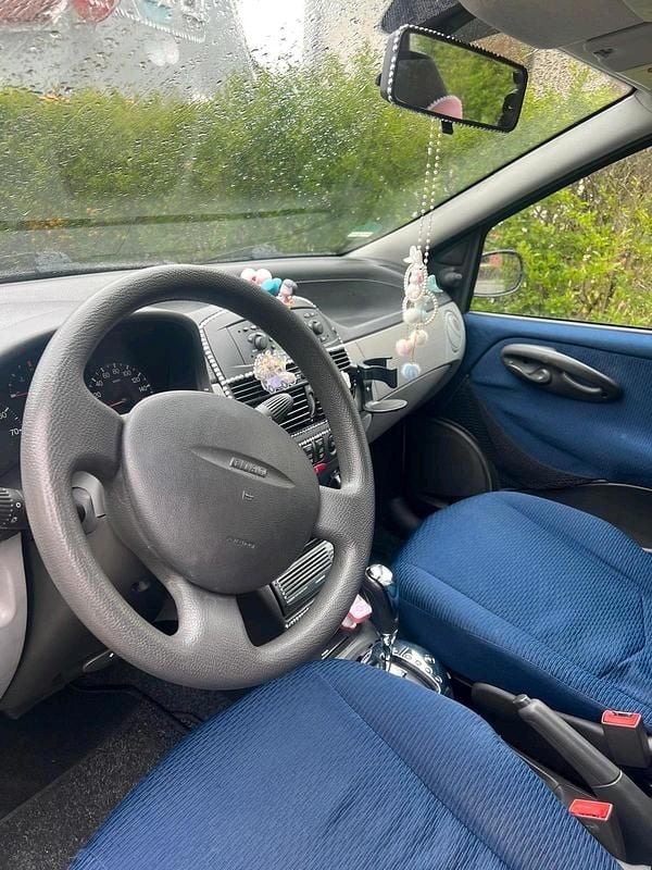 Gebraucht Fiat Punto 80 PS (58 kW) 2000 Silber Kleinwagen