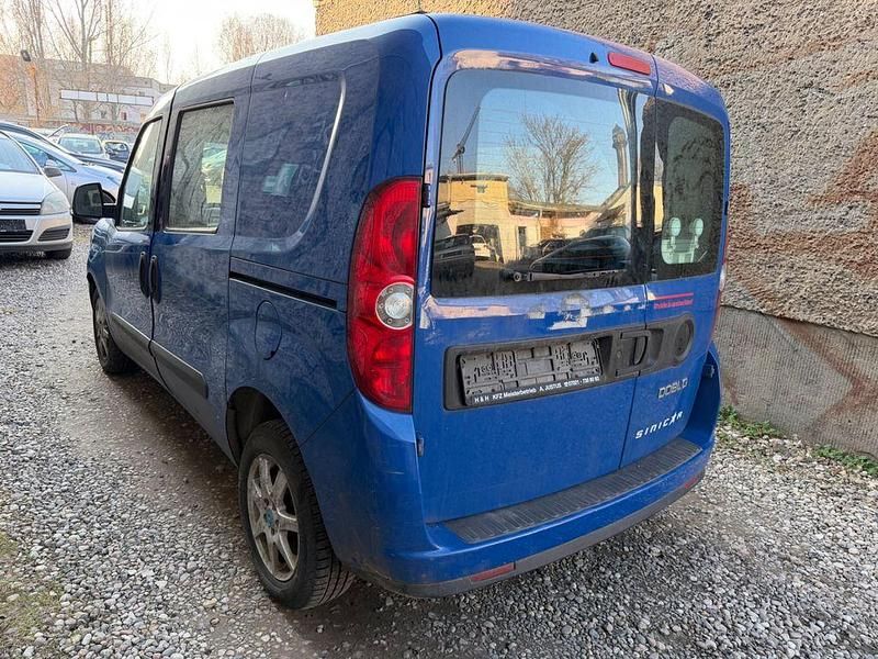 Gebraucht Fiat Doblò 90 PS (66 kW) 2010 Blau Van / Kleinbus