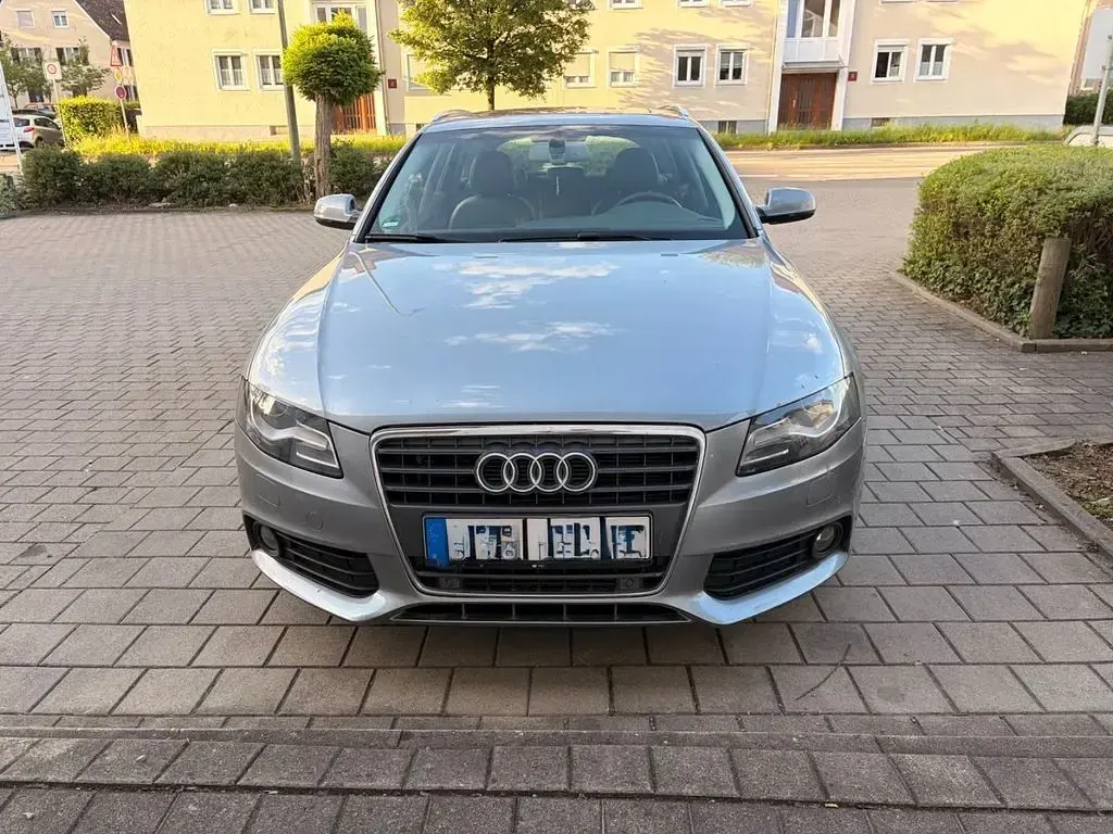 Gebraucht Audi A4 190 PS (139 kW) 2009 Grau Limousine