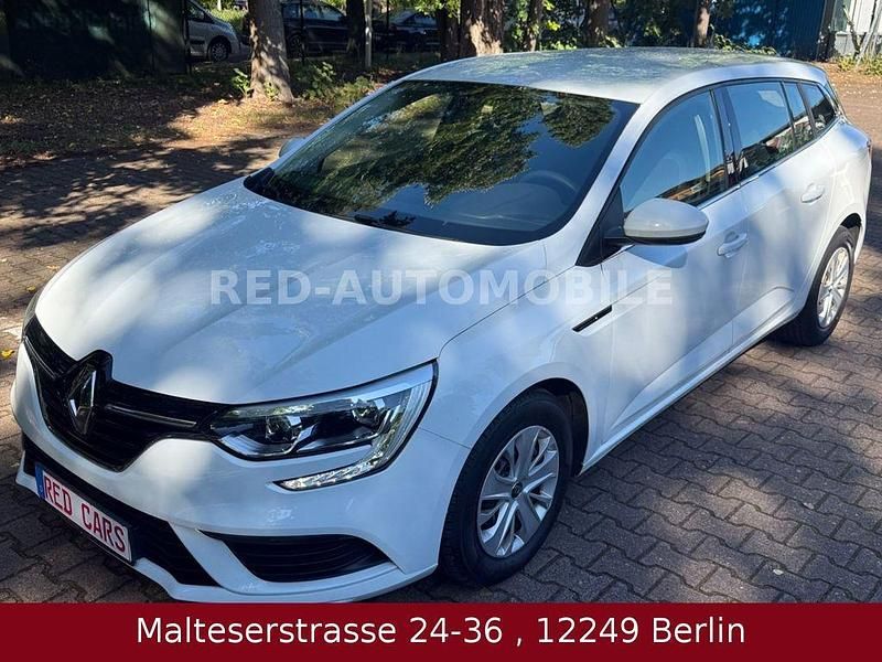 Weiß Gebraucht 2019 Renault Mégane IV Life Limousine | 8.990 € (Guter Preis) - Bild 1/4