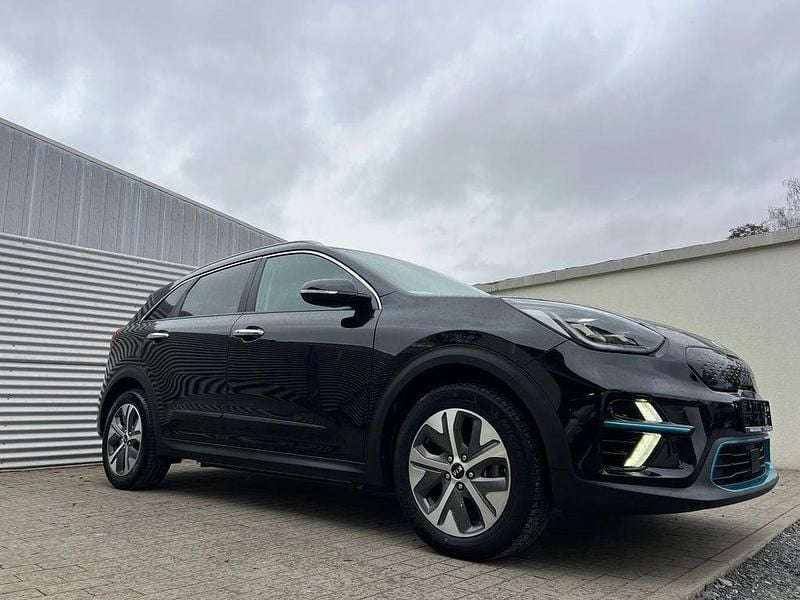 Gebraucht Kia e-Niro Spirit 150 kW (204 PS) 2021 Schwarz SUV