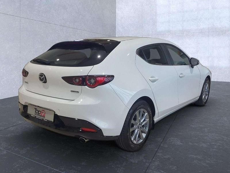 Gebraucht Mazda 3 Prime-Line 122 PS (89 kW) 2024 Arctic white (weiß) Limousine