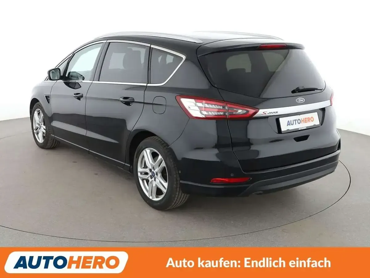 Gebraucht Ford S-MAX Titanium 150 PS (110 kW) 2016 Shadow black Van / Kleinbus