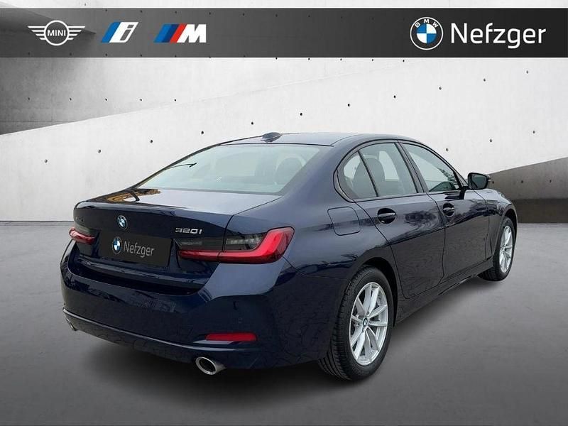 Gebraucht BMW 320 184 PS (135 kW) 2025 Blau Limousine