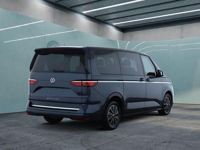 Usata VW Multivan 150 CV (110 kW) 2024 Blu Monovolume