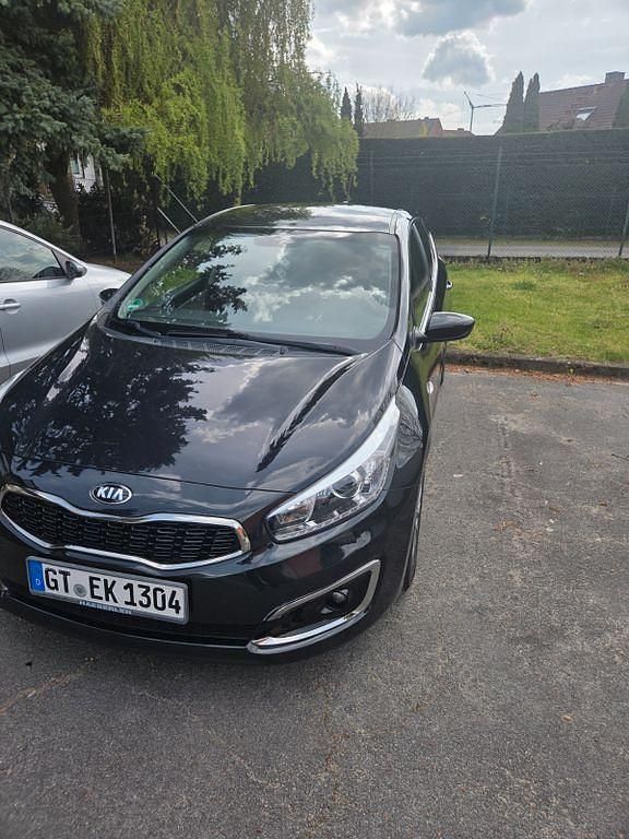 Używany Kia Ceed Edition 7 99 KM (72 kW) 2016 Hatchback