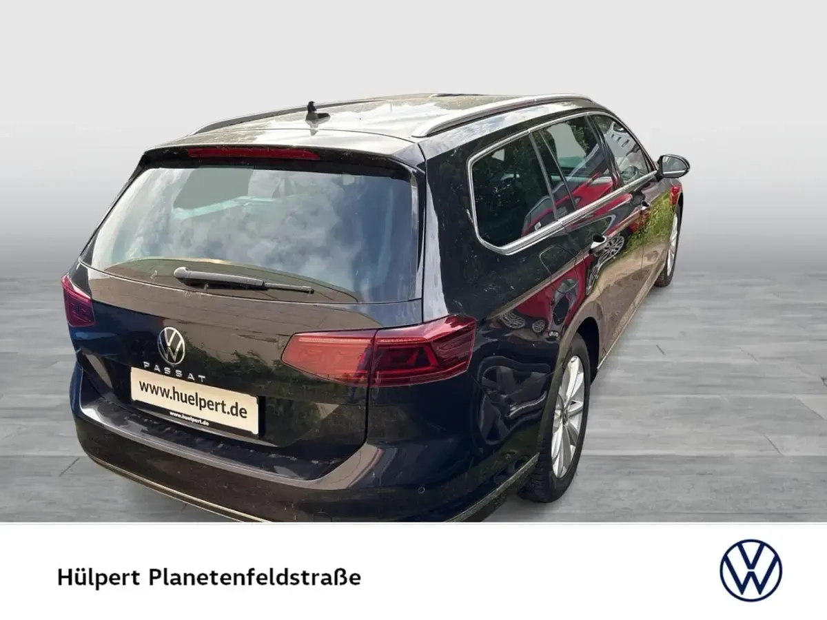 Gebraucht VW Passat Elegance 150 PS (110 kW) 2021 Schwarz Kombi