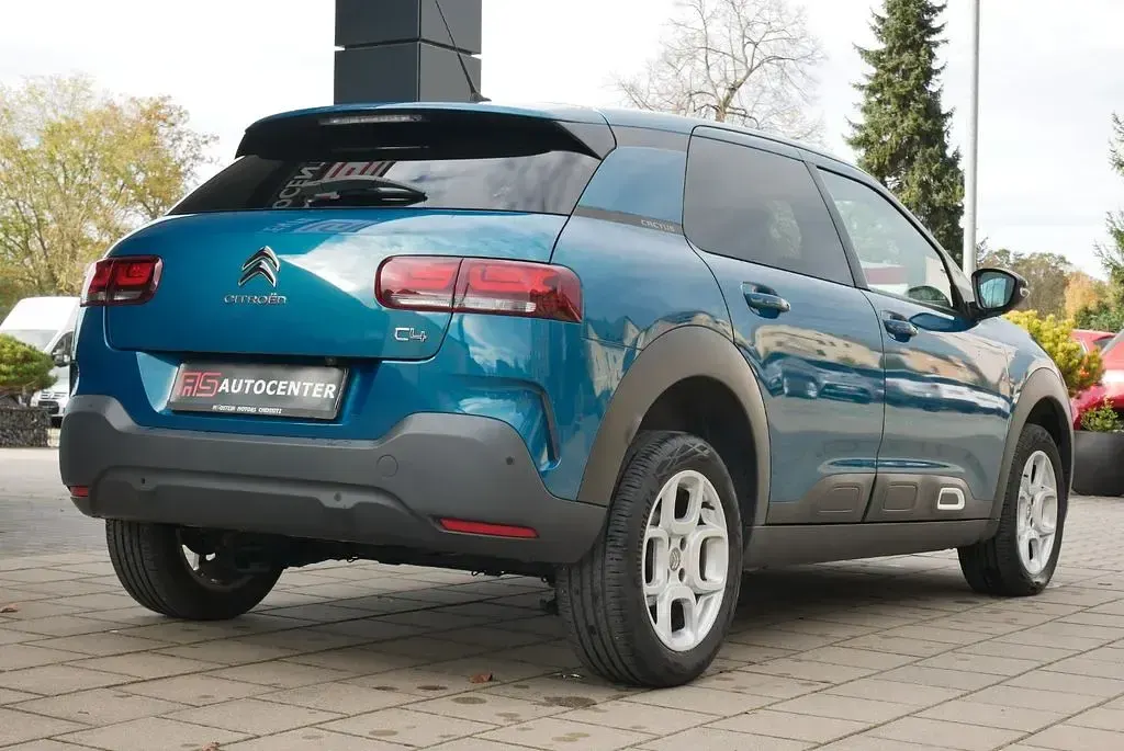 Używany Citroën C4 Shine 131 KM (96 kW) 2018 Zielony SUV