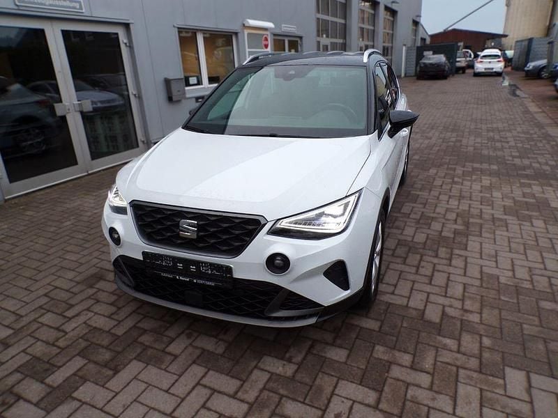 Gebraucht Seat Arona FR 150 PS (110 kW) 2024 Weiß SUV