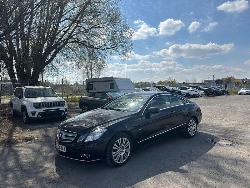 Usata Mercedes E250 204 CV (150 kW) 2009 Nero Coupé