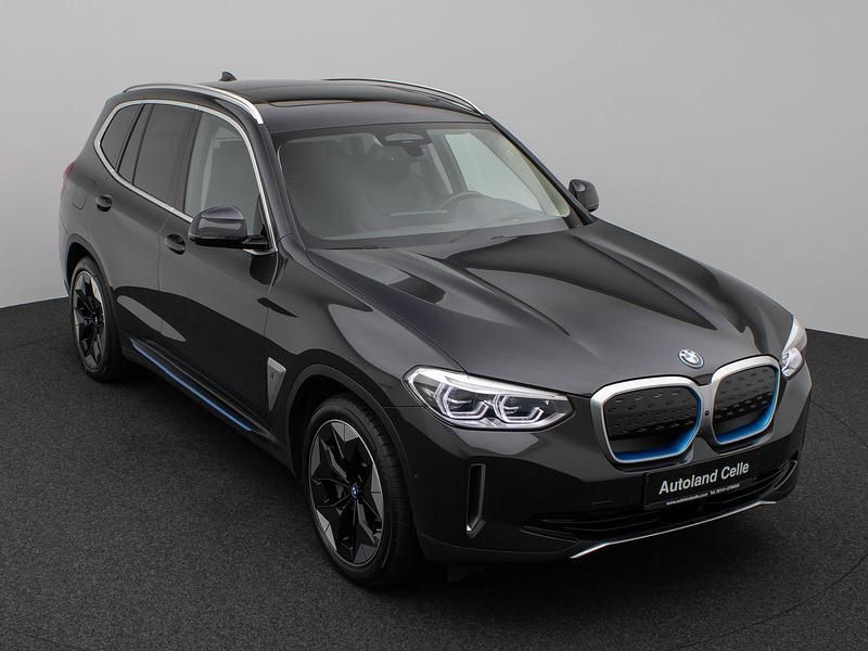Gebraucht BMW iX3 Impressive 210 kW (286 PS) 2021 Sophistograu brillanteffekschwarz SUV