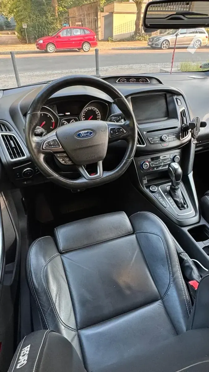 Gebraucht Ford Focus ST 185 PS (136 kW) 2016 Grau Kombi