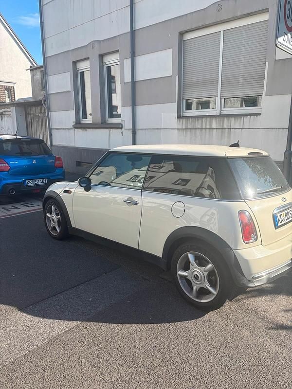 Beige Gebraucht 2005 Mini Cooper Kleinwagen | 2.400 € (Fairer Preis) - Bild 1/4