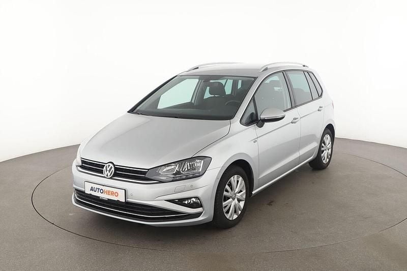 Grau Gebraucht 2019 VW Golf Sportsvan Join Van / Kleinbus | 18.670 € (Fairer Preis) - Bild 1/3