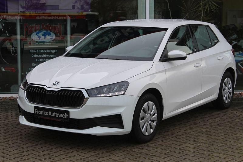 Gebraucht Skoda Fabia Active 65 PS (47 kW) 2022 Weiß Limousine