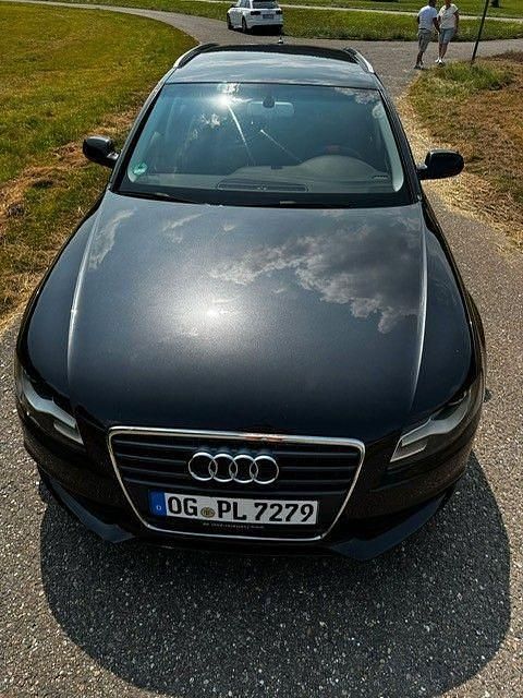 Schwarz Gebraucht 2010 Audi A4 Attraction Kombi | 4.799 € (Guter Preis) - Bild 1/4
