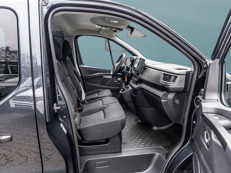 Gebraucht Renault Trafic 150 PS (110 kW) 2025 Grau Van / Kleinbus