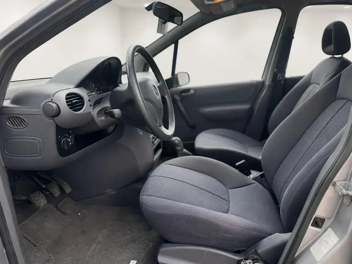 Gebraucht Mercedes A140 82 PS (60 kW) 2000 Silber Kleinwagen