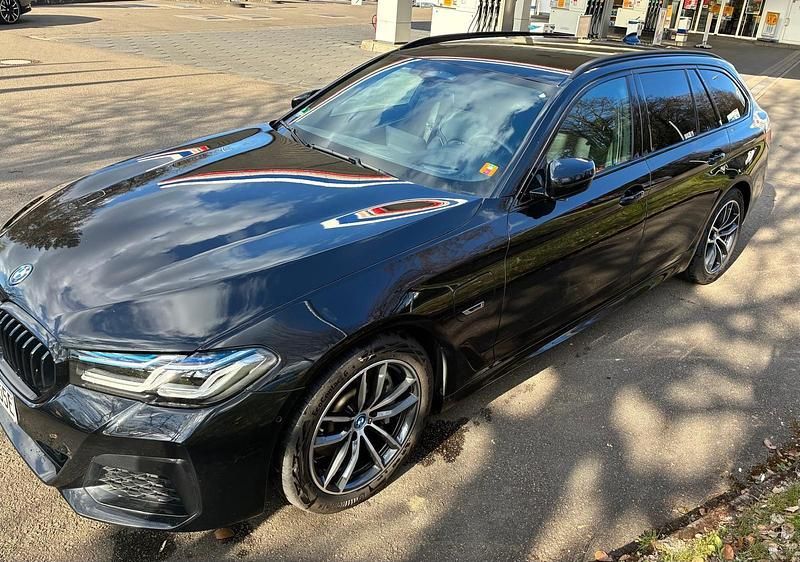 Gebraucht BMW 530e 292 PS (214 kW) 2021 Schwarz Kombi