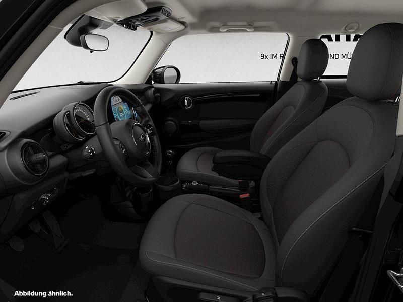 Gebraucht Mini Cooper 136 PS (100 kW) 2023 Midnight black Kleinwagen