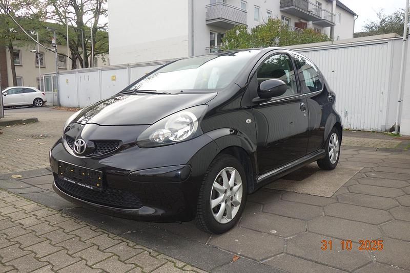Schwarz Gebraucht 2006 Toyota Aygo Kleinwagen | 3.450 € (Etwas zu teuer) - Bild 1/4