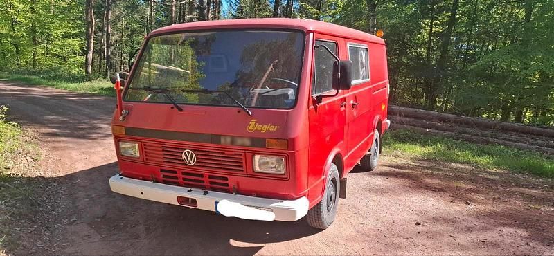 Second-hand VW LT 75 CP (55 kW) 1989 Roșu Monovolum