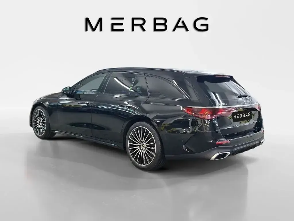 Gebraucht Mercedes E220 Advanced Plus 197 PS (144 kW) 2026 Schwarz Limousine