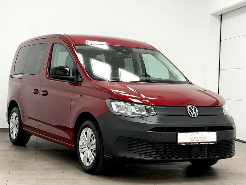 Second-hand VW Caddy 75 CP (55 kW) 2021 Roșu Monovolum