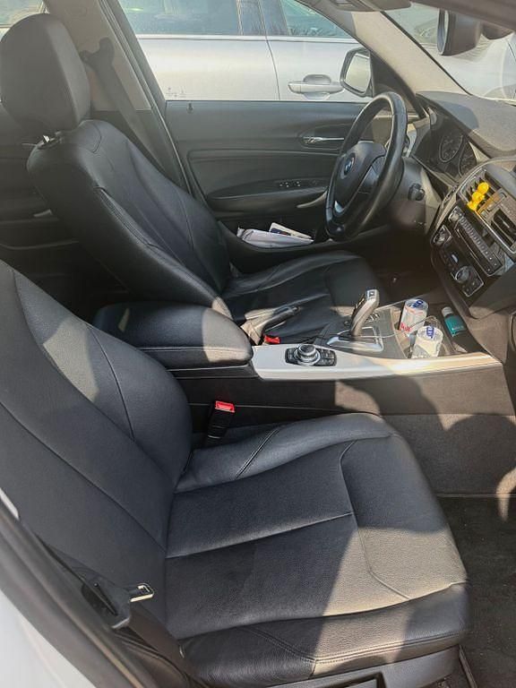 Gebraucht BMW 120 Advantage 190 PS (139 kW) 2015 Weiß Kleinwagen