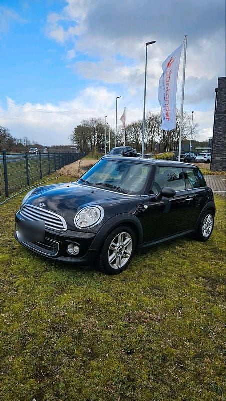 Gebraucht Mini ONE 75 PS (55 kW) 2012 Schwarz Kleinwagen