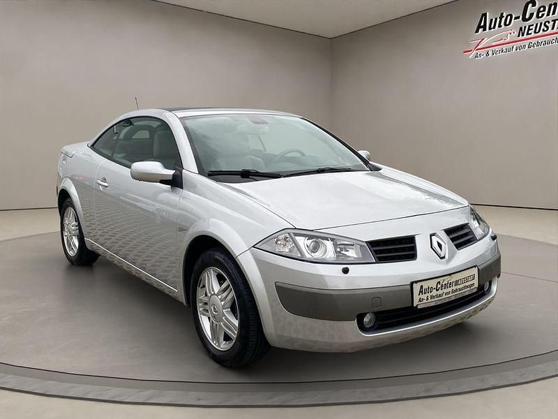 Silber Gebraucht 2005 Renault Mégane Cabriolet Cabrio | 6.980 € - Bild 1/4