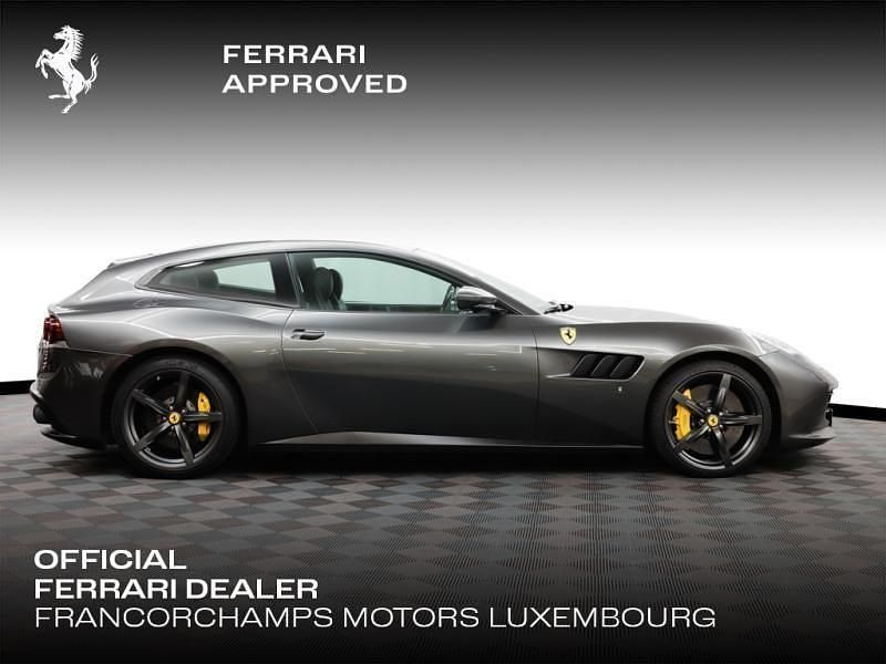 Second-hand Ferrari GTC4Lusso 610 CP (448 kW) 2019 Gri Break