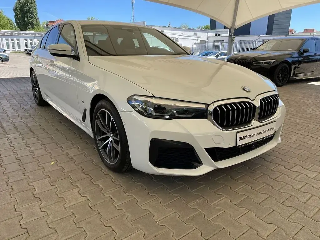 Second-hand BMW 520 M Sport 190 CP (139 kW) 2022 Alb Berlinǎ
