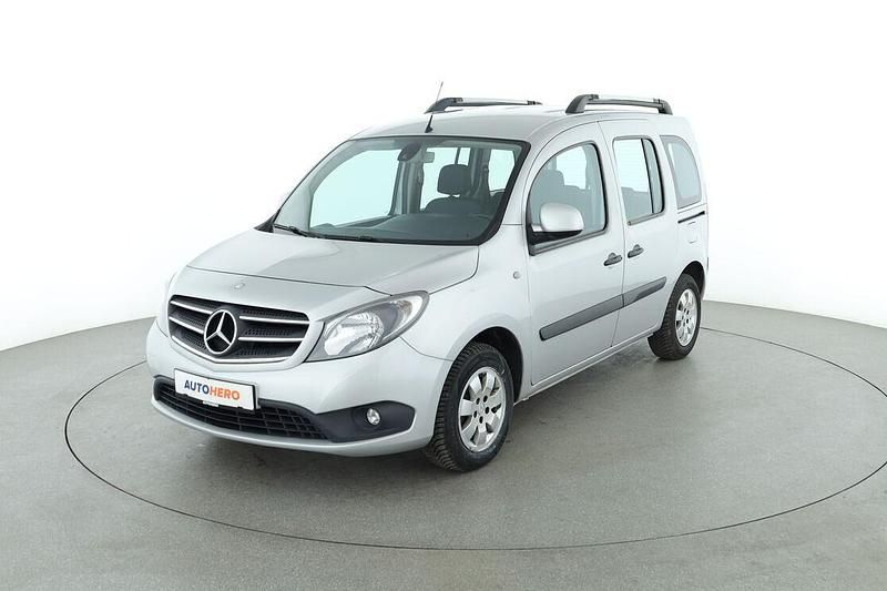 Grau Gebraucht 2015 Mercedes Citan 109 Kombi | 12.470 € (Teuer) - Bild 1/3