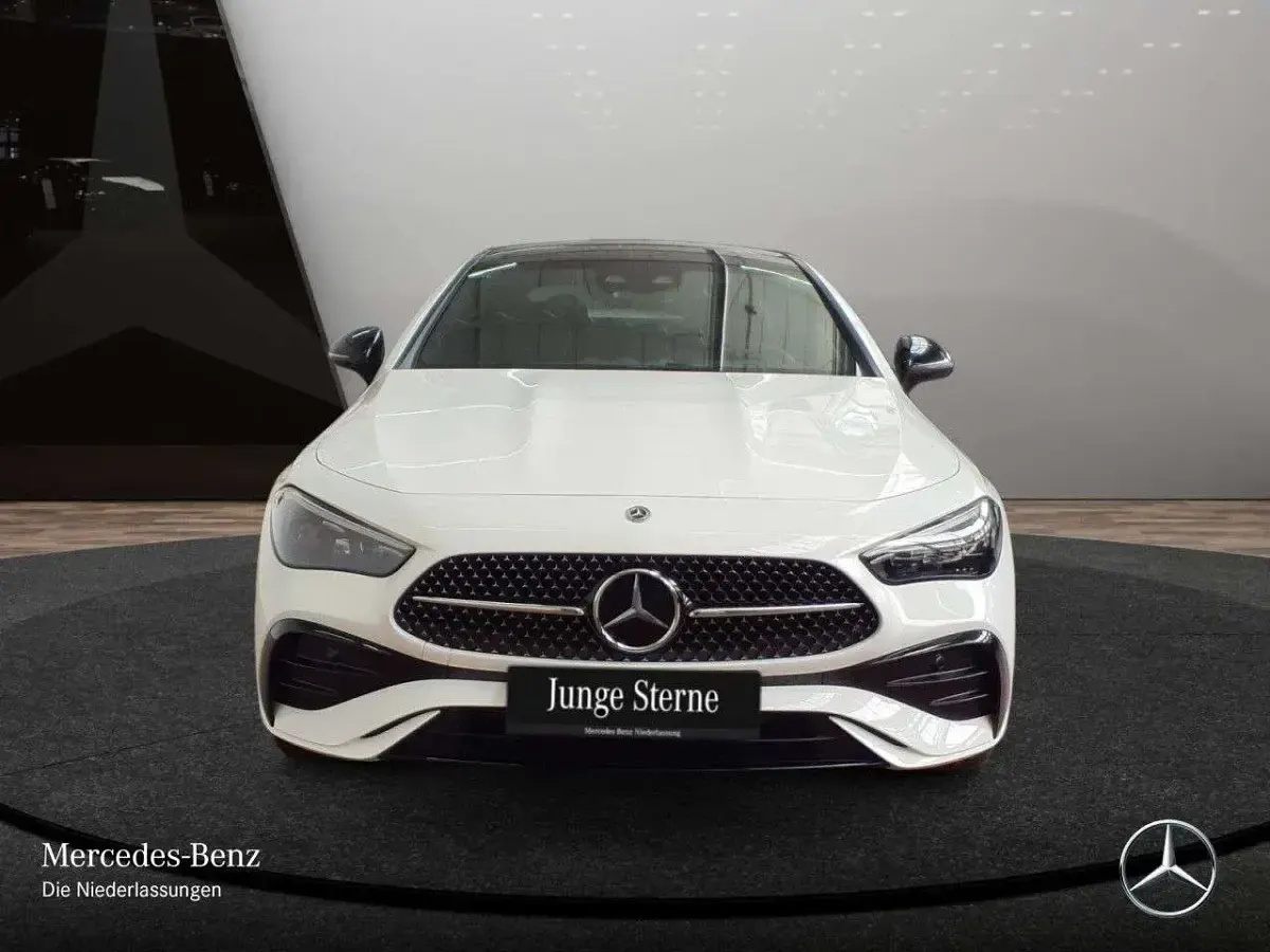 Gebraucht Mercedes CLE300 Advanced Plus 204 PS (150 kW) 2025 Weiß Coupé